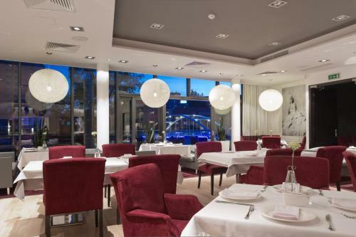 Apartamento Piano Hotel Restaurant & Pub