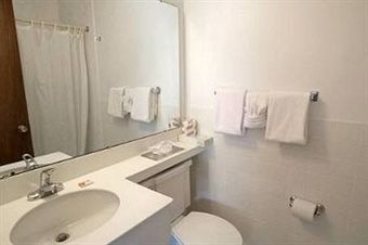Hotel Budgetel Inn And Suites - Glen Ellyn