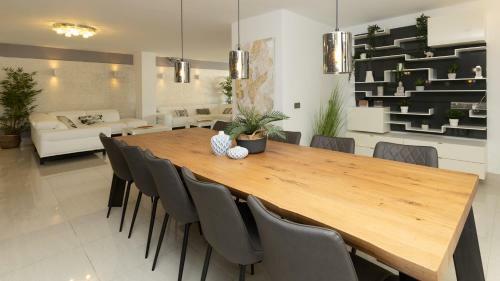 Villa Dune, Luxury Villa, 5 Min Walk To The Beach