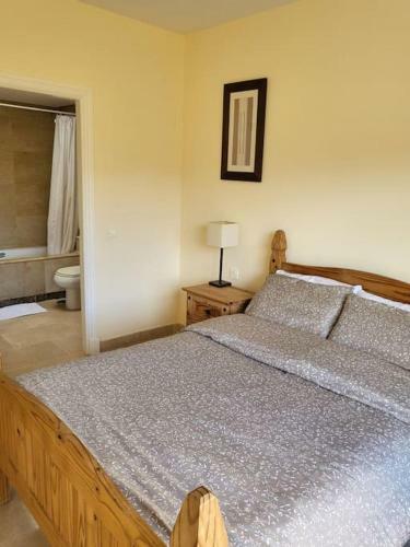 Apartamento Duquesa 2 Bed With Sea And Golf Views And 5 Pools