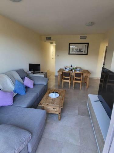 Apartamento Duquesa 2 Bed With Sea And Golf Views And 5 Pools