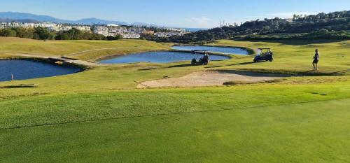 Apartamento Duquesa 2 Bed With Sea And Golf Views And 5 Pools