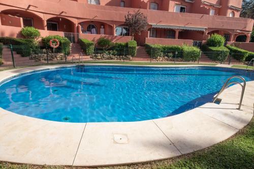 Apartamento 2 Bedroom Front Line Beach Flat In Costabella, Marbella, Marbella