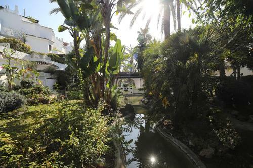Apartamento Golden Beach Holiday Home With Jacuzzi