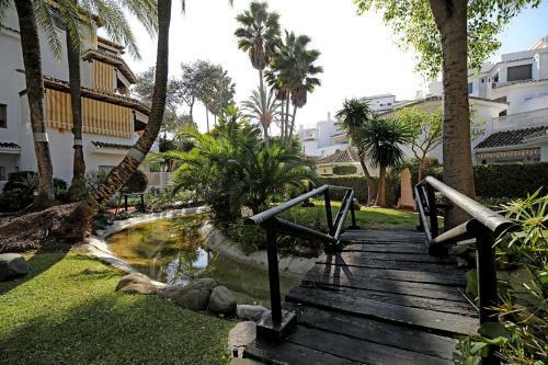 Apartamento Golden Beach Holiday Home With Jacuzzi
