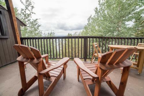Hotel Inn On The Lake - Whitehorse