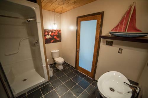 Hotel Inn On The Lake - Whitehorse