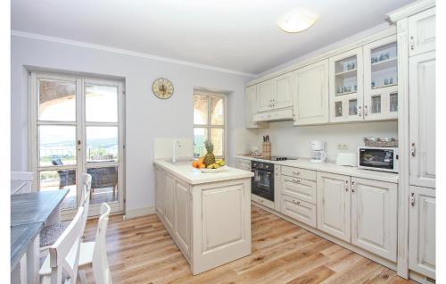 Holiday Home Suzan Bb V