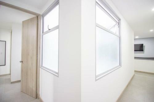 Apartamento Laureles �xito 2 Alcobas Piso 2 Balc�n