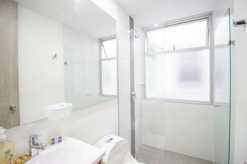 Apartamento Laureles �xito 2 Alcobas Piso 2 Balc�n