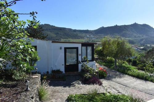 Casita De La Monta�a De Mar�a