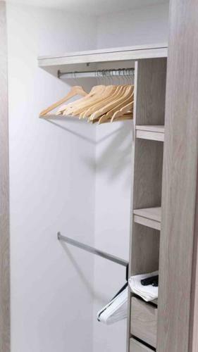 Apartamento New Apto In Convenient Location With Parking