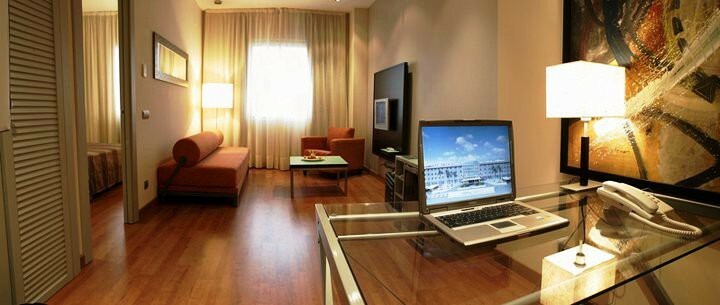 Hotel V�rtice Aljarafe