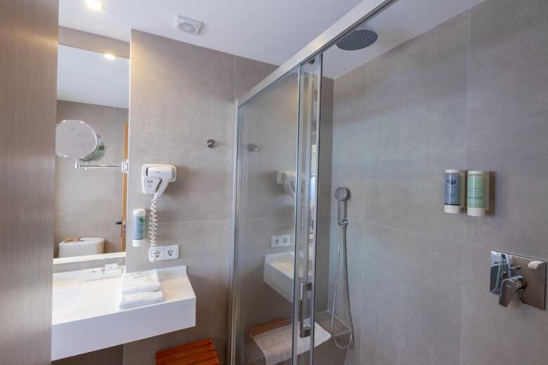 Hotel Valentin Reina Paguera - Adults Only