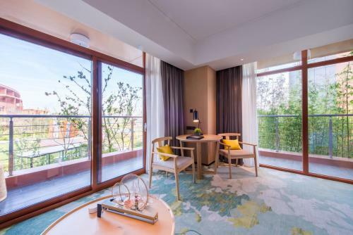 Hotel Grand Metropark Resort Yangcheng Suzhou