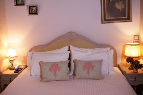 Hostal Amaryllis Luxury Guest House