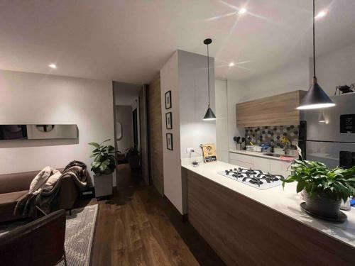Luxury Apartment In Poblado- Roof Jacuzzi