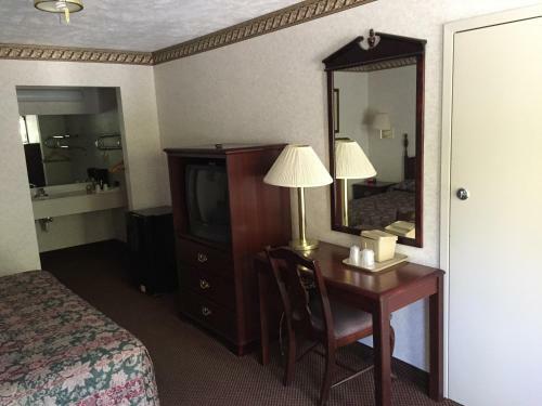 Motel Deerfield Inn