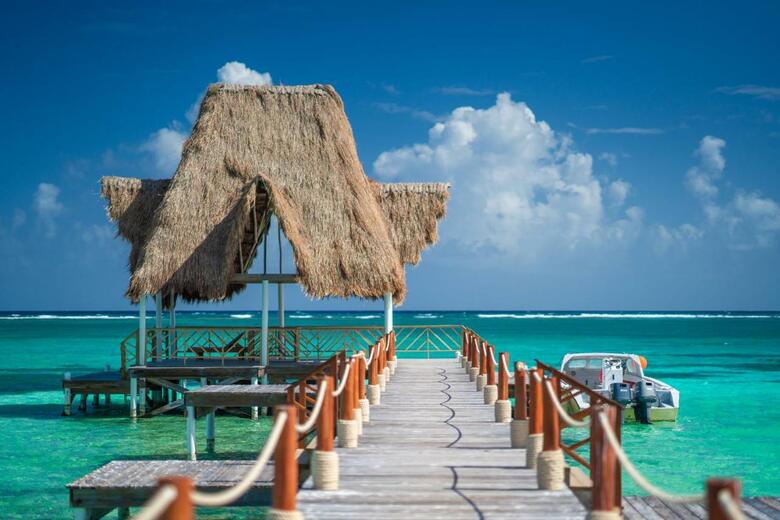 Hotel Margaritaville Beach Resort Ambergris Caye - Belize