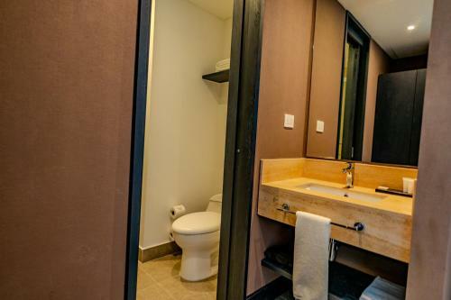 Hotel Hampton By Hilton Santiago Las Condes