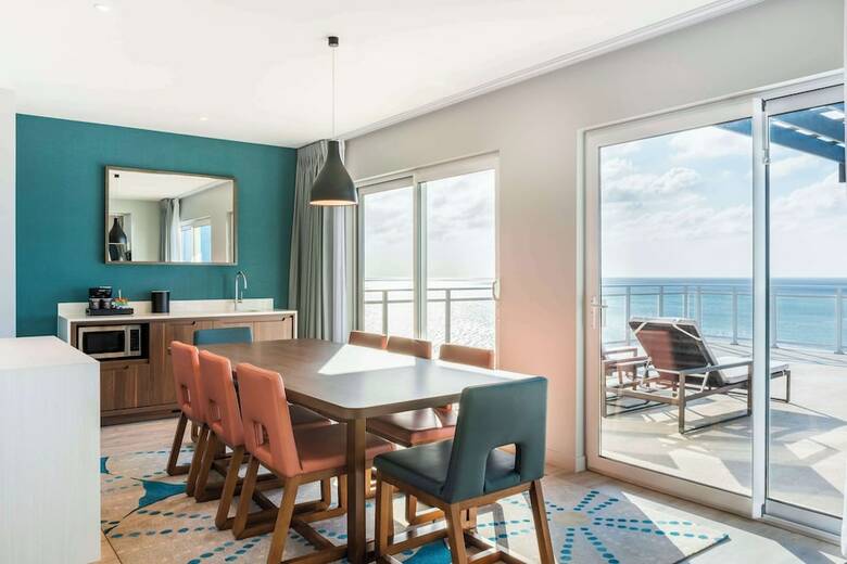 Hotel Embassy Suites By Hilton Aruba Beach Resort