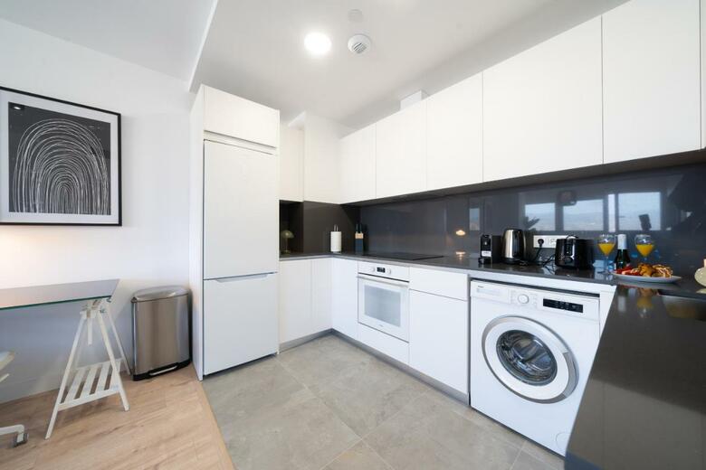 Apartamento Xpce Urban 4 Malaga Skyline - Free Parking