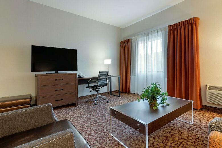 Hotel Best Western Plus Mill Creek Inn