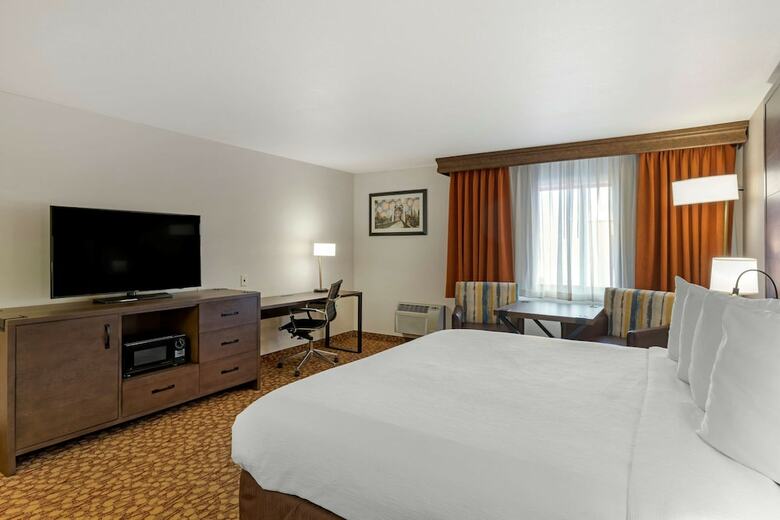 Hotel Best Western Plus Mill Creek Inn