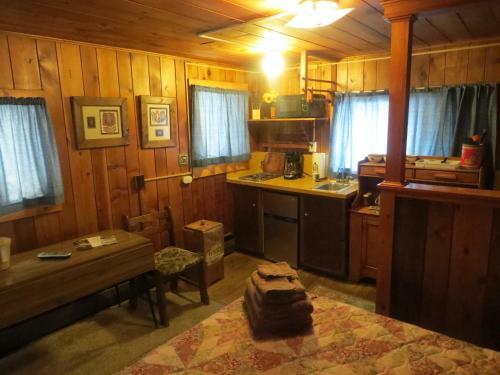 Mountain Motel