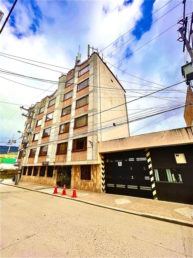 Hotel Mardol Frente Al Terminal