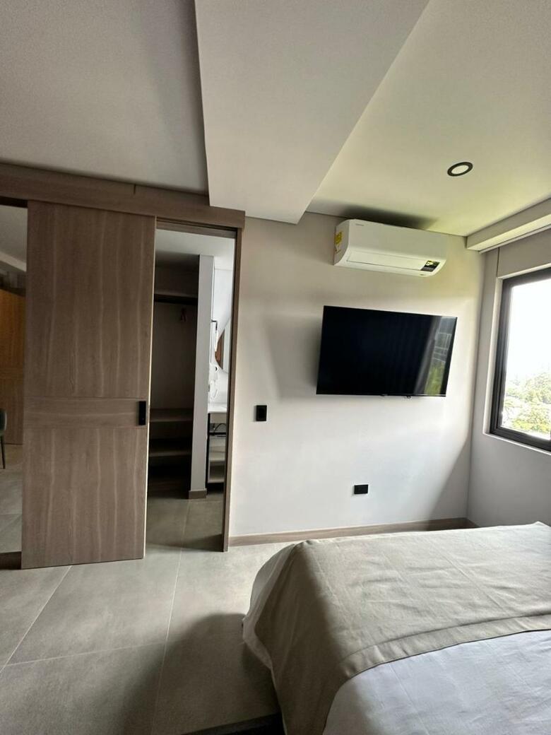 Hotel Living 35 Suites Piso 8 Vip