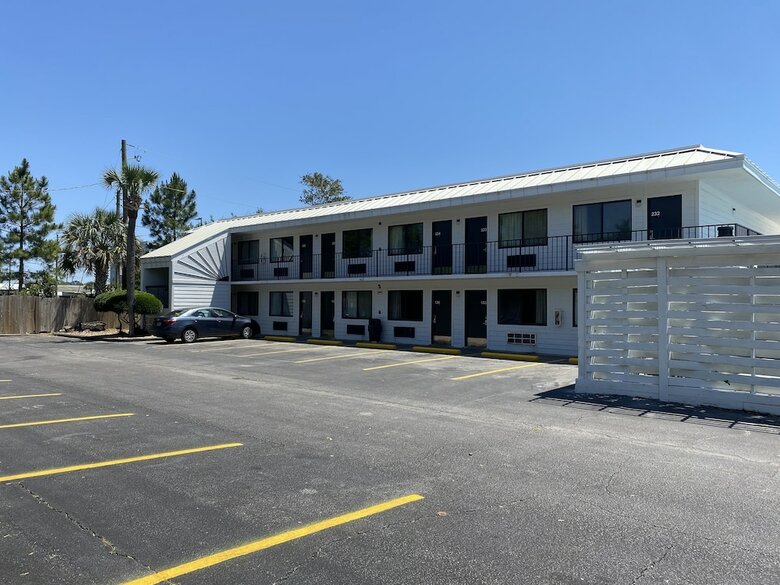 Hotel Village Inn Destin