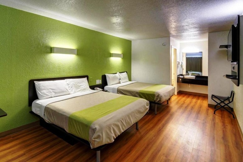 Motel 6 Destin