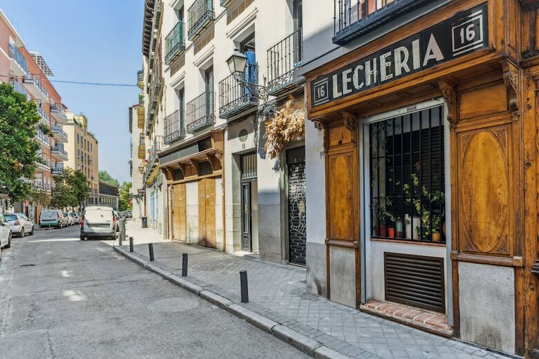Aparthotel Limehome Madrid Calle De La Paloma