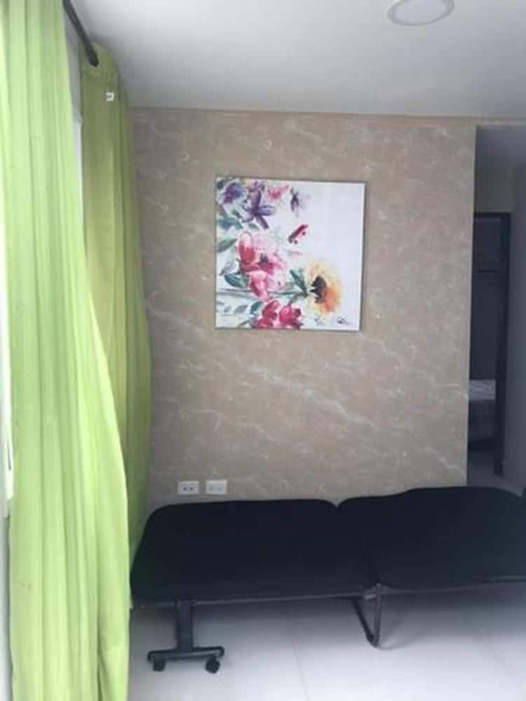 Hotel Tropical Dreams