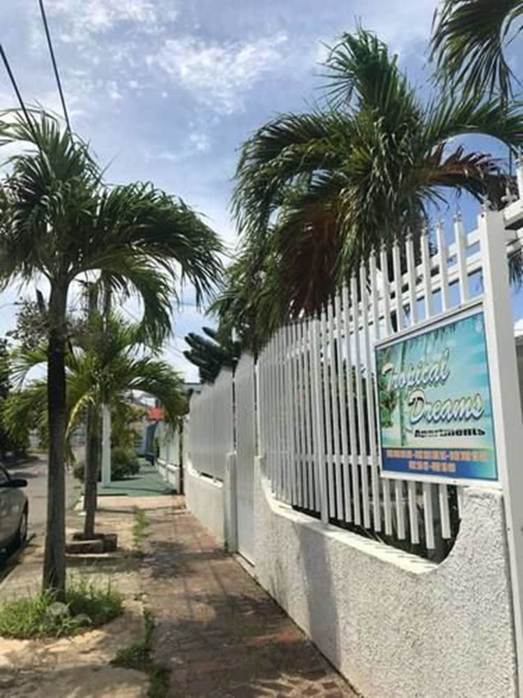 Hotel Tropical Dreams