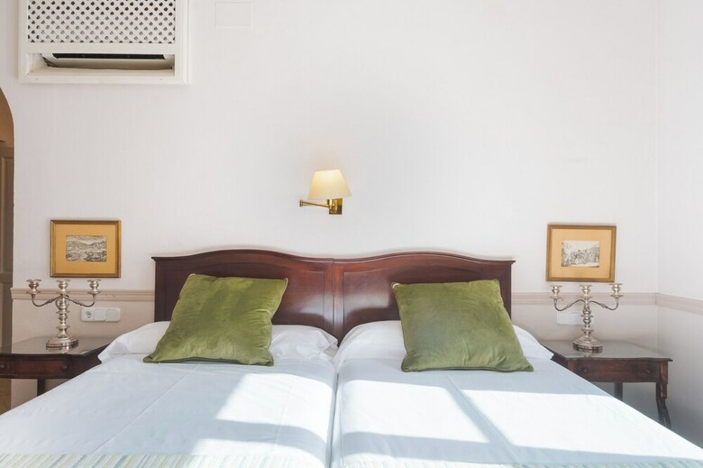 Hotel Cortijo Torre De La Reina