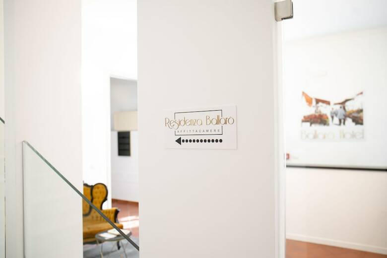 Ballar� Hotel