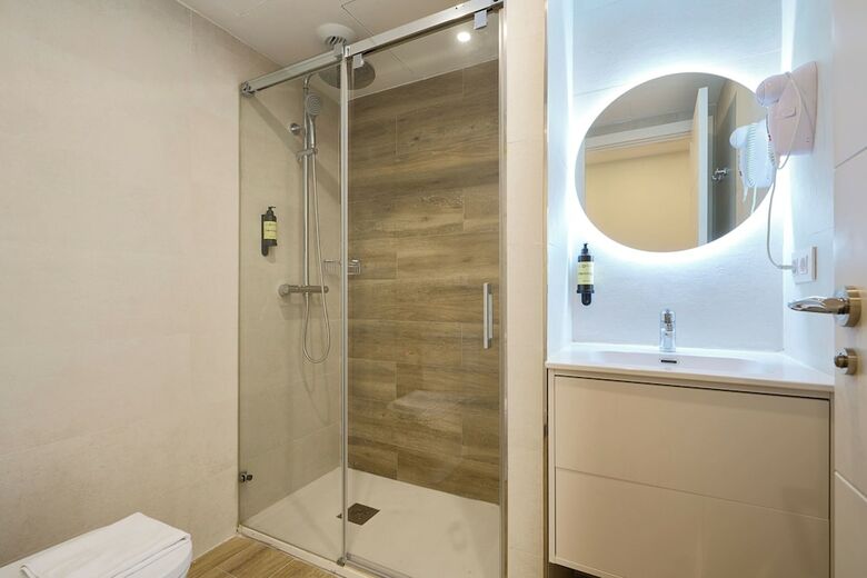 Aparthotel Casa Pizarro By Homing U