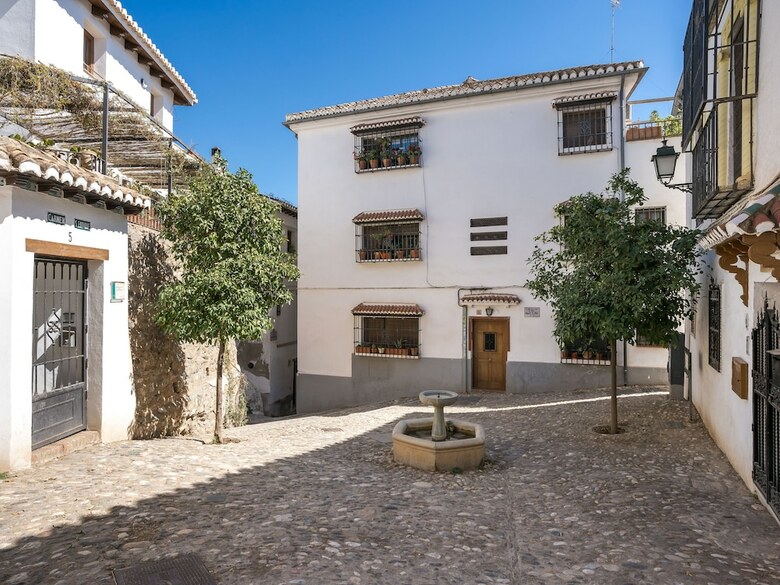 Aparthotel Limehome Granada Calle Mirasol