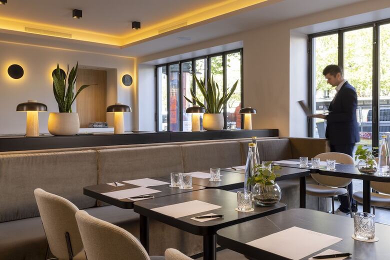 Hotel H�tel Est�