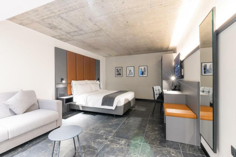 The Londoner Hotel St. Julian's