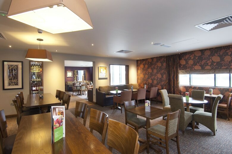 Hotel Premier Inn Heathrow Airport Terminal 5