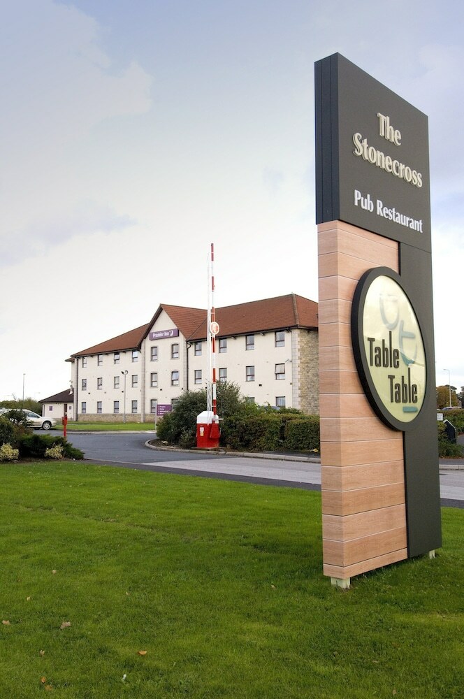 Hotel Premier Inn Haydock Park/m6 J23