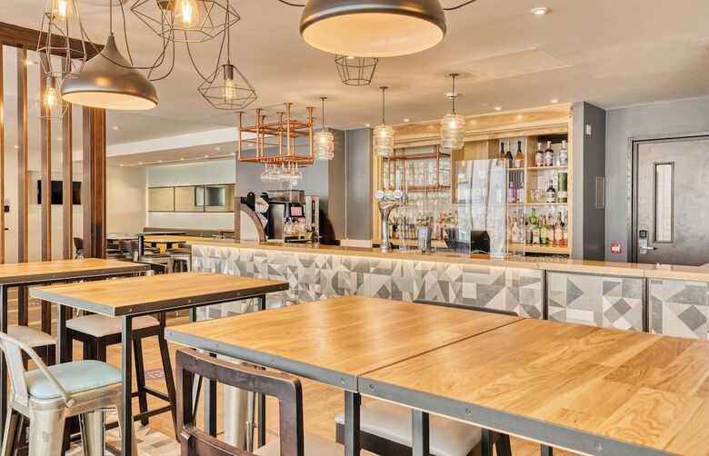 Hotel Premier Inn Edinburgh Cc Waverley