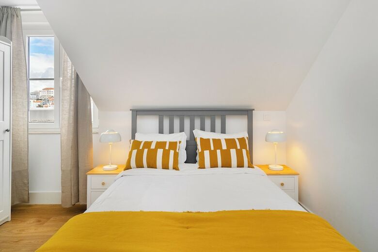 Modern Lisbon Apartments By Soulplaces