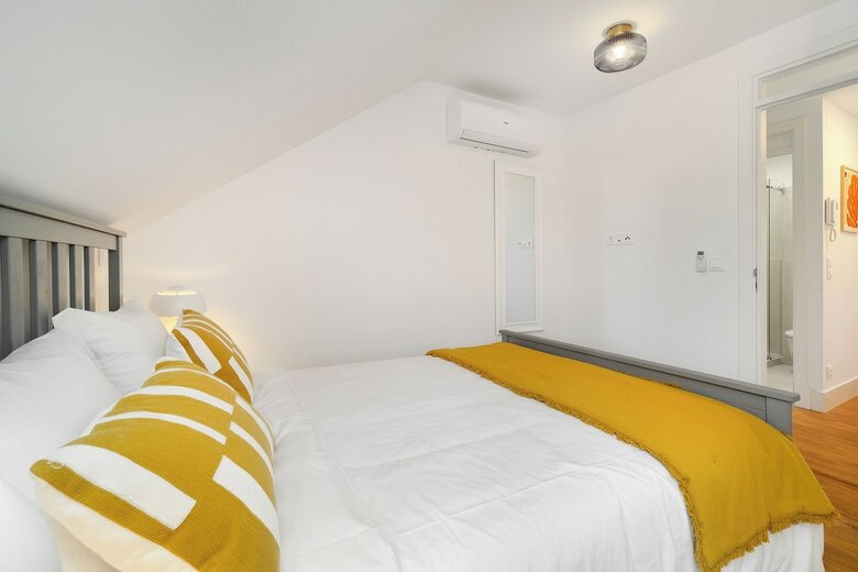 Modern Lisbon Apartments By Soulplaces