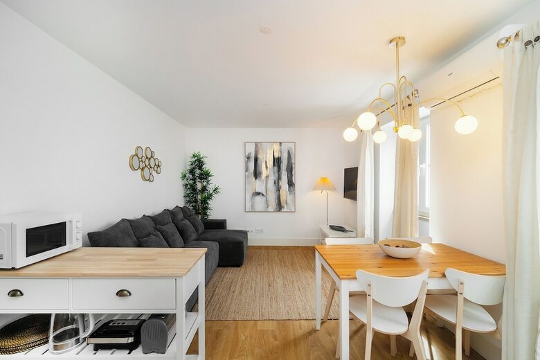 Modern Lisbon Apartments By Soulplaces