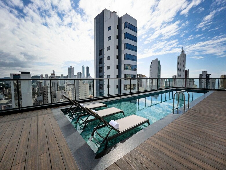 Hotel Ibis Budget Cambori�