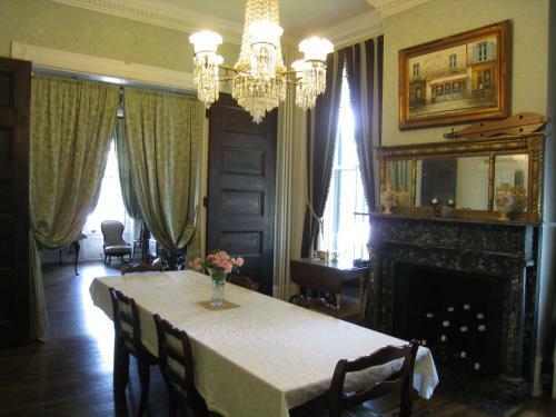 Allegheny Street Bed &amp; Breakfast